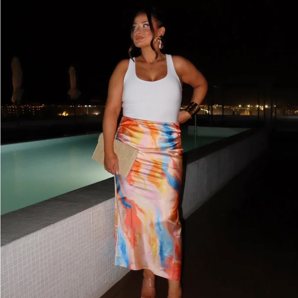 NWT ELR Style Satin Midi Slip ‘Carmen’ Skirt in Orange Swirl